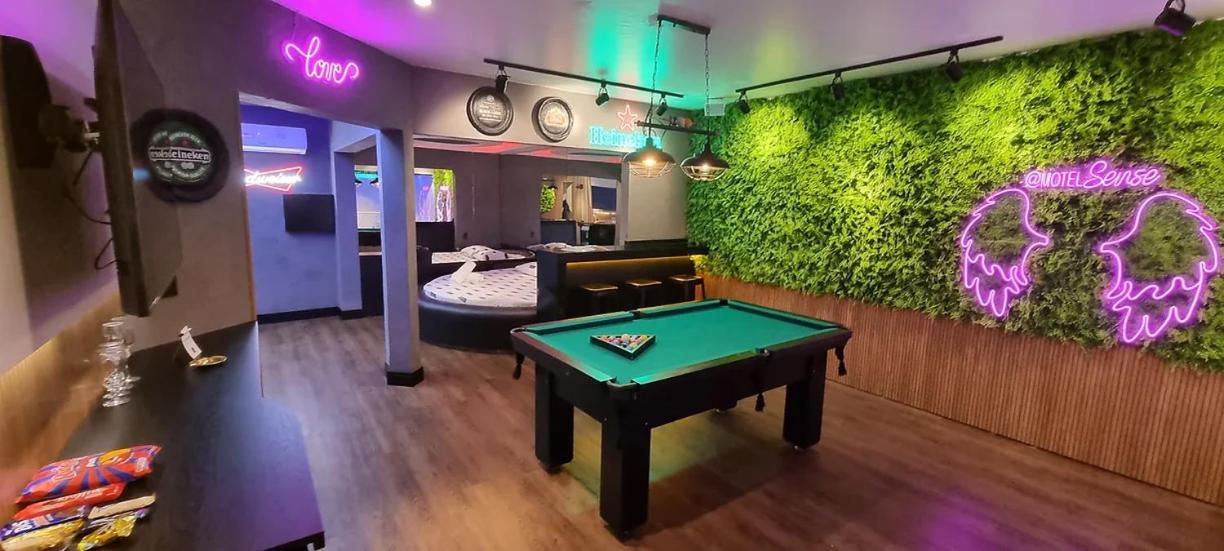 Love hotel Sense (adults Only) *